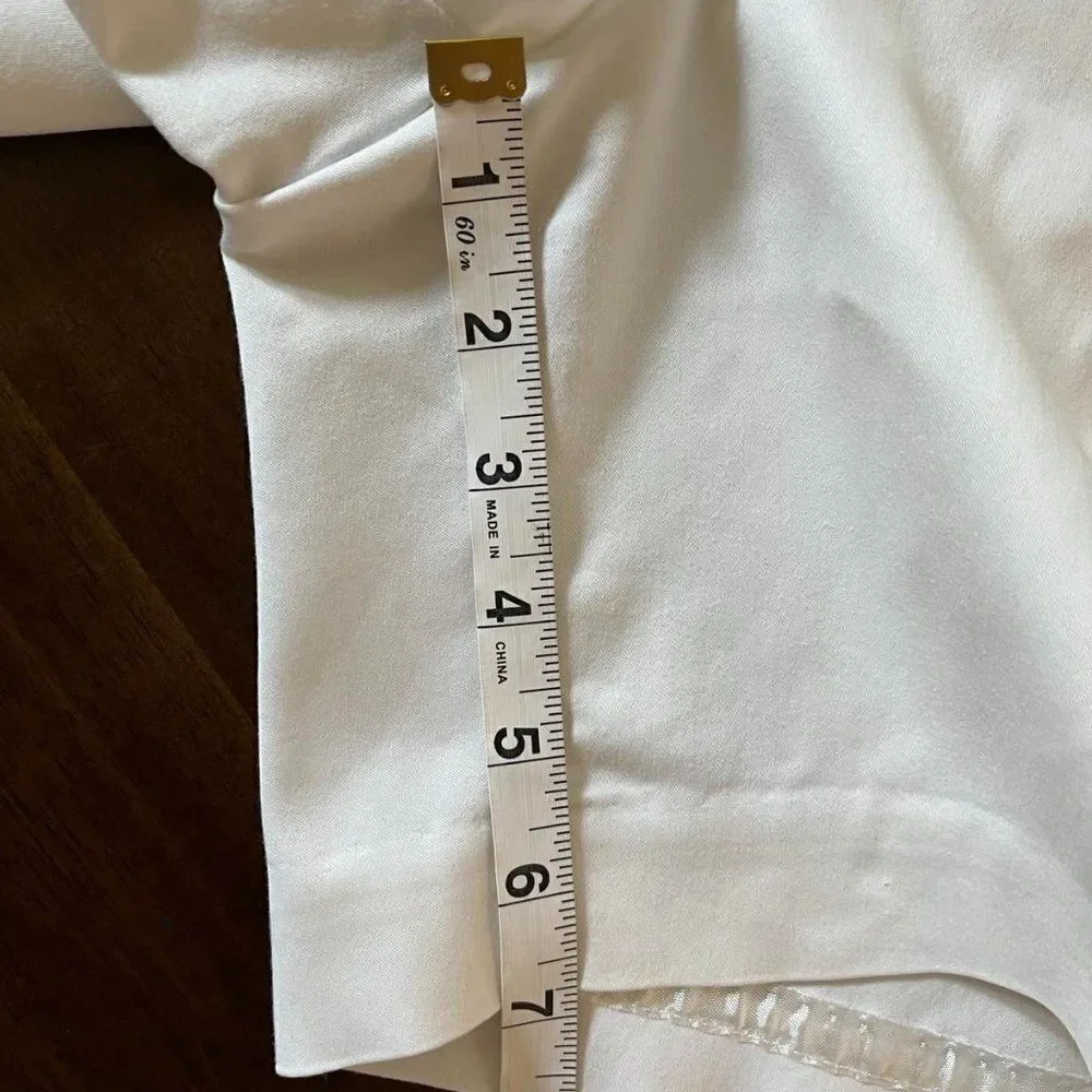 Worthington Women’s Shorts Modern Fit Stretch White Chino Flat Front Sz 8